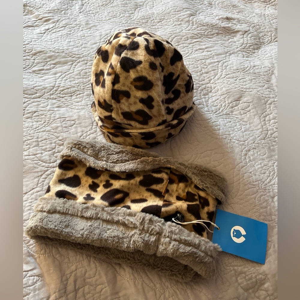 Leopard Print new SUKEEN Hat and Scarf Set 2 pcs soft furry Leopard print set